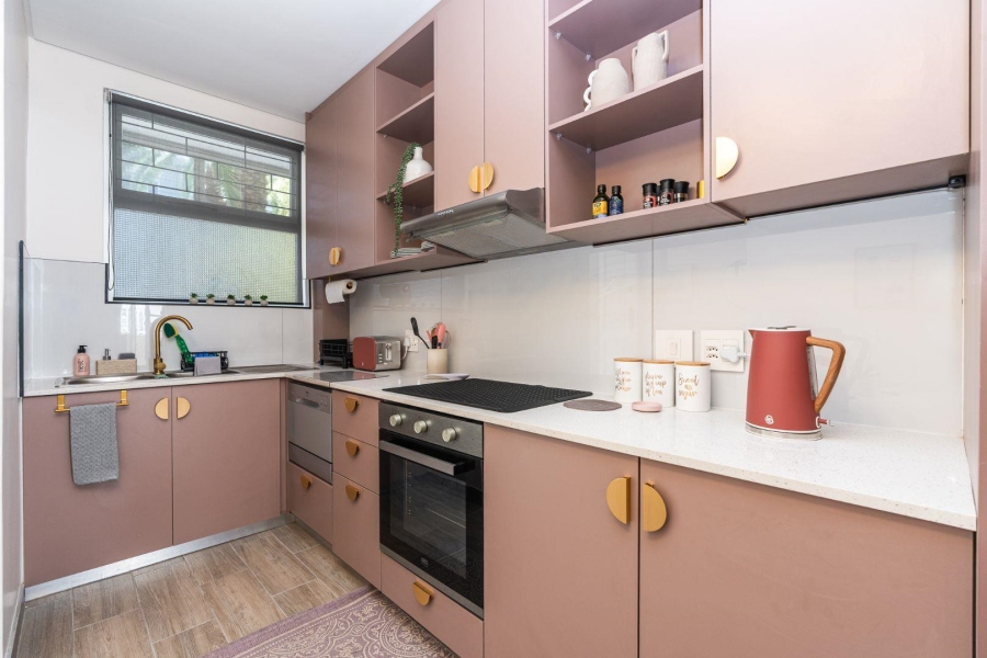 1 Bedroom Property for Sale in Sea Point Western Cape